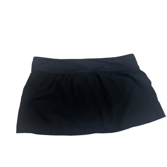 NIKE | BLACK MINI SKIRT WITH BUILT IN UNDERWEAR - Picture 3 of 4